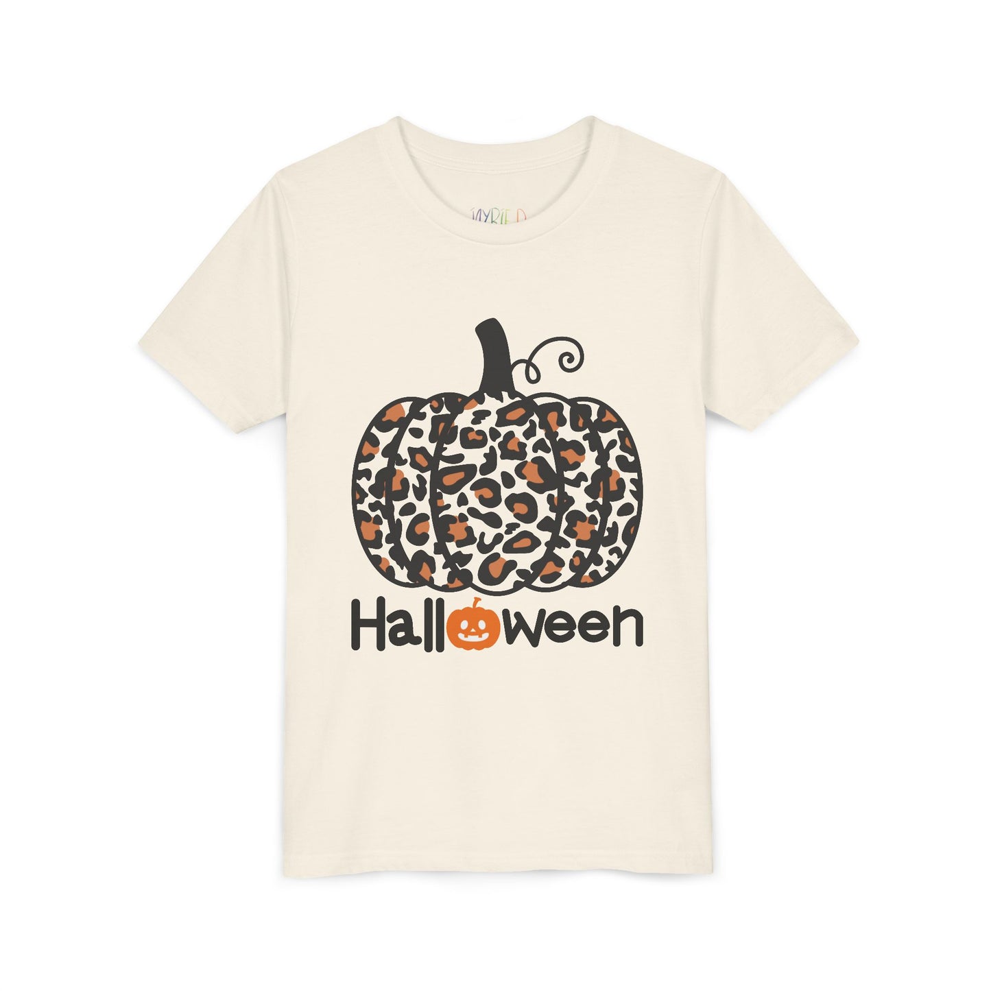 Beige t-shirt with a leopard print pumpkin and 'Halloween' text